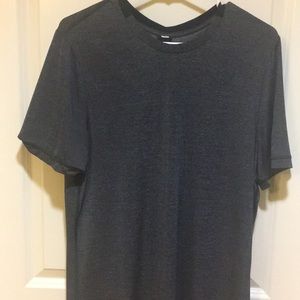 Lululemon men’s t shirt